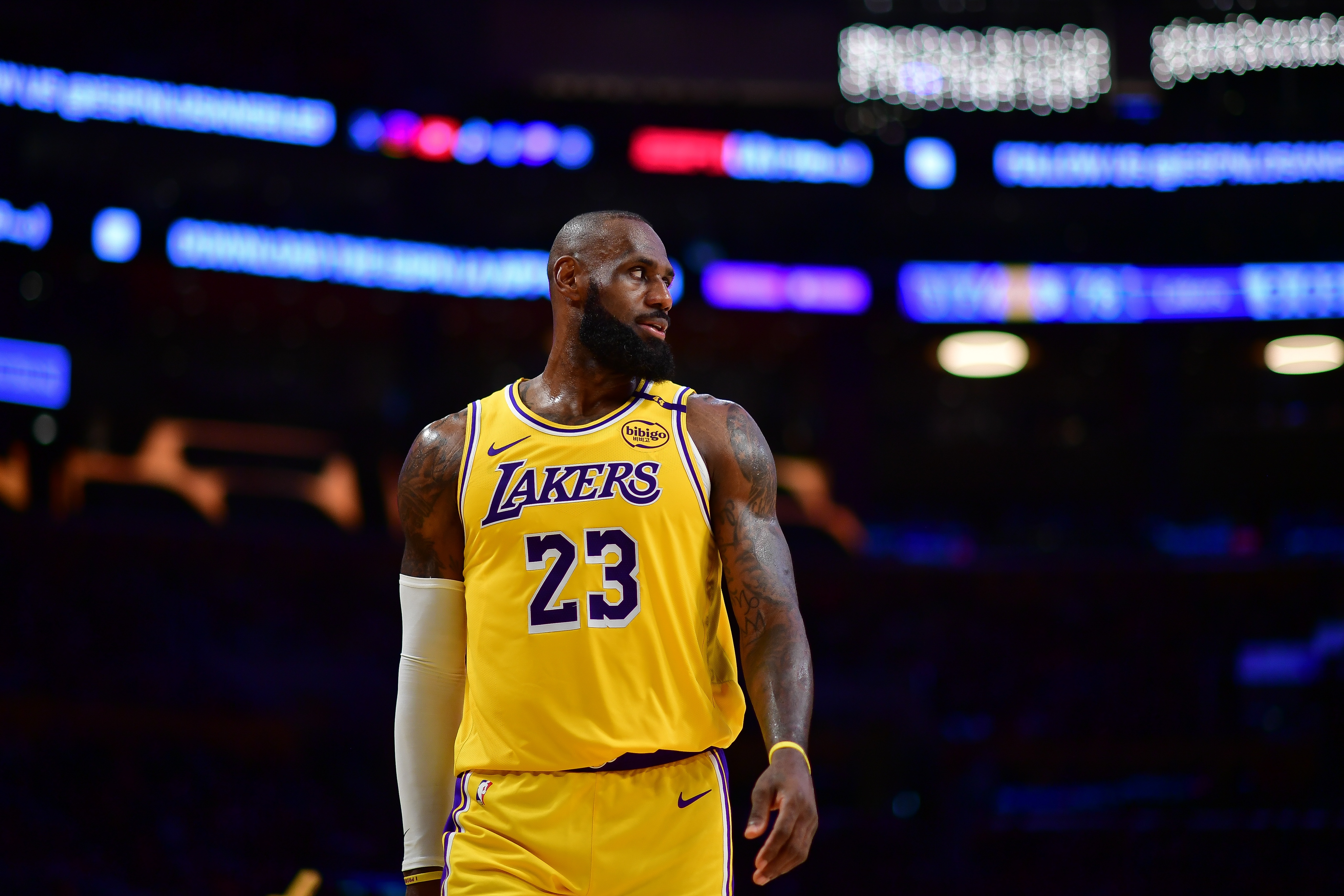 奥拉迪波评价詹姆斯:NBA历史上最容易的压哨绝杀?
